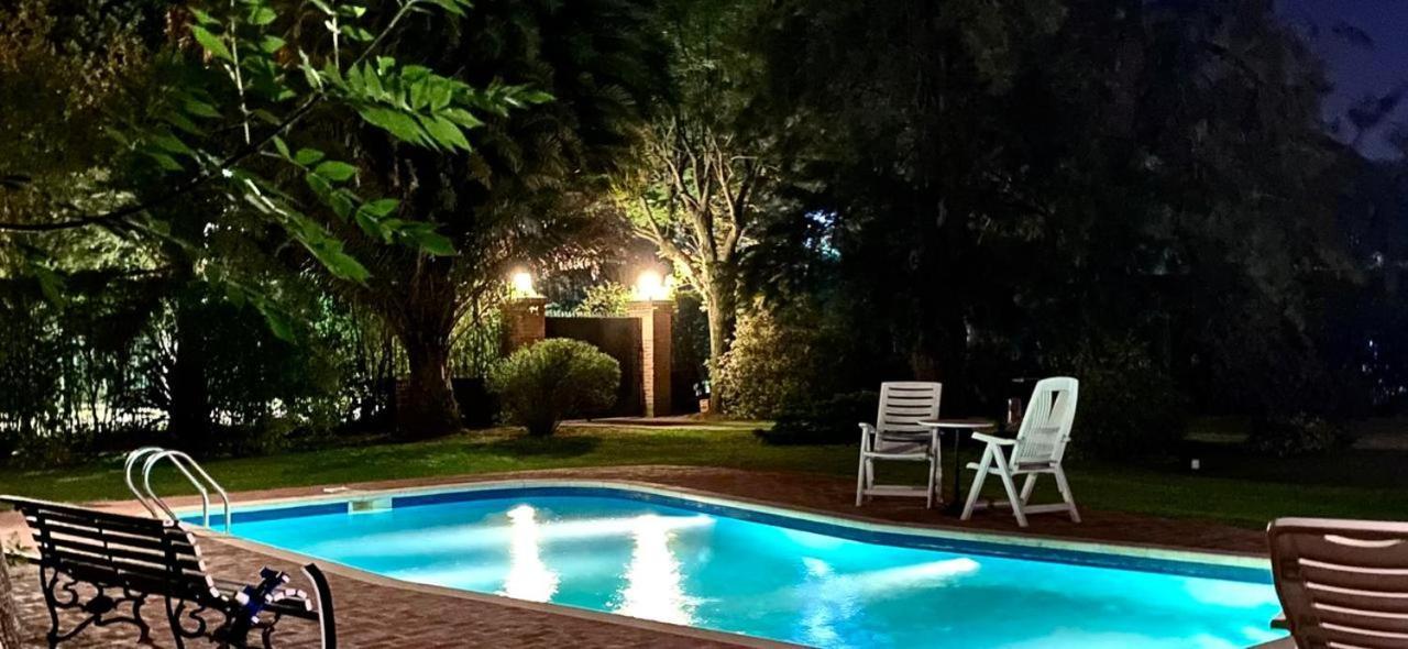 Ruda Lodge Exclusive Bed & Breakfast General Rodríguez Exteriör bild